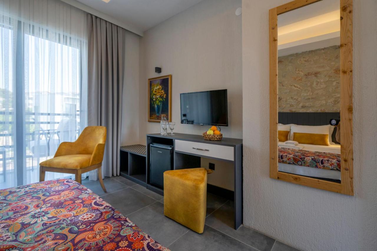 Dadya Bora Hotel Emecik エクステリア 写真