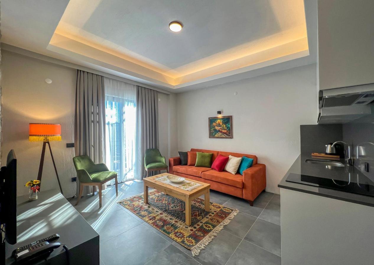 Dadya Bora Hotel Emecik エクステリア 写真