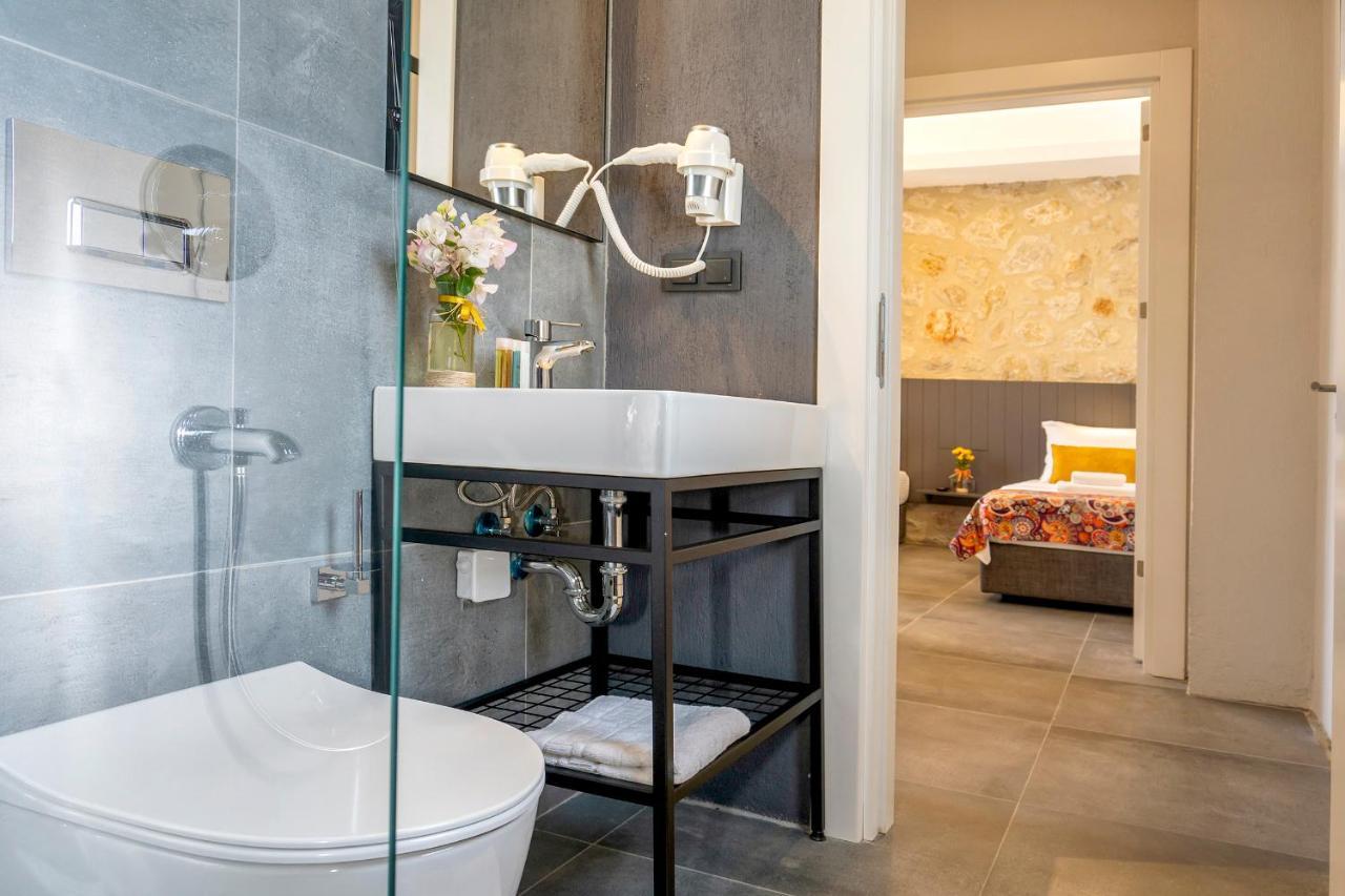 Dadya Bora Hotel Emecik エクステリア 写真